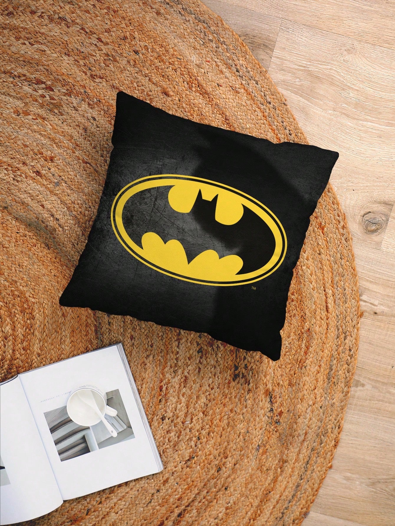 Batman X ROMWE Cartoon Graphic Pillow Cover Multicolor
