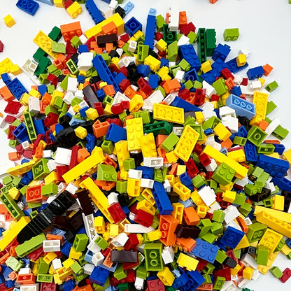 1000pcs Classic Building Blocks Set, Interlocking Plastic Bricks, Educational DIY Construction Toys, Safe ABS Material, for Creative Play, Home Decor, with Ideal for Halloween, Christmas, Birthday Gifts, for Boys & Girls Ages 6-8