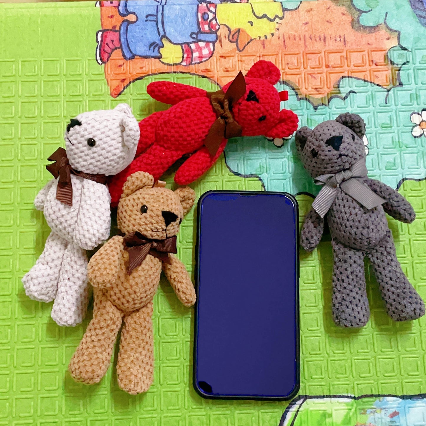 1pc Handmade Crochet Bear Plush Toy, 5.9inch Stuffed Animal Keychain Pendant, Cute Dress-Up Doll Gift for Birthday, Wedding Party Decor - Available in White, Red, Black, Grey, Purple